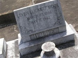 Leven Luckett Hooe