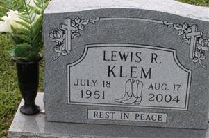 Lewis R Klem