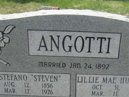 Lily Angotti