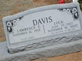 Lola Davis