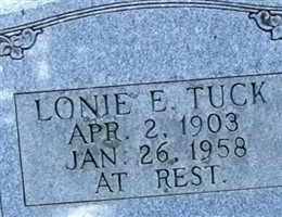 Lonie E Tuck