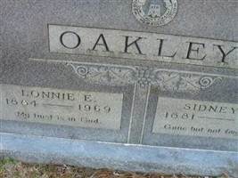 Lonnie E Oakley