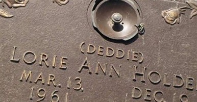 Lorie Ann "Deddie" Holder