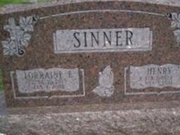 Lorraine E Sinner