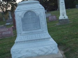 Lou Tichenor Richards Lou Tichenor Richards