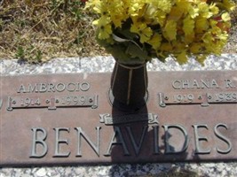 Luciana Rivera Benavides Luciana Rivera Benavides