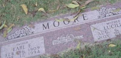 Lucille Moore (1932109.jpg)