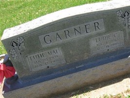 Ludie C Garner