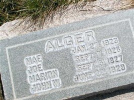 Mae Alger