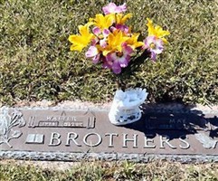 Mae Brothers
