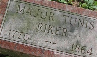 Maj Tunis Riker (2138670.jpg) Maj Tunis Riker (2138670.jpg)