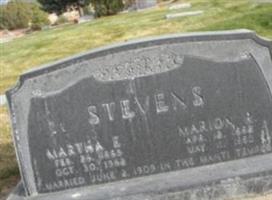 Marion R Stevens