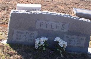 Maude Pyles