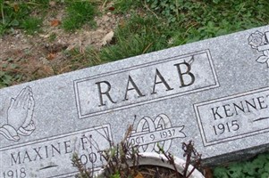 Maxine Farrol Raab