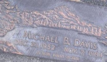 Michael B Davis (1864725.jpg) Michael B Davis (1864725.jpg)