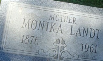 Monika Landt Monika Landt
