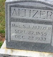 Mrs Altizer