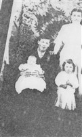 Myrtle M Donovan Lavrar