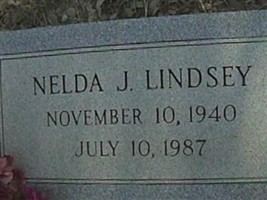 Nelda J Lindsey