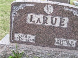Nettie M LaRue