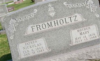 Nickolas Fromholtz Nickolas Fromholtz