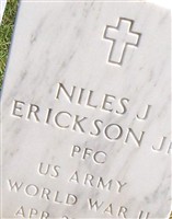 Niles J Erickson, Jr