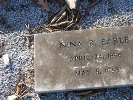Nina Earle