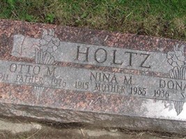 Nina M Holtz