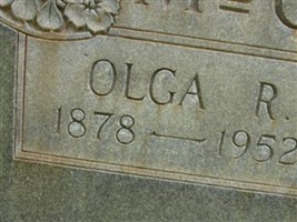 Olga R McComic