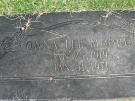 Onna Lee Moore