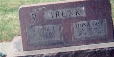 Oona Fay "Fay" Gasaway Trunk Oona Fay "Fay" Gasaway Trunk