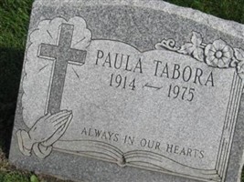 Paula Tabora