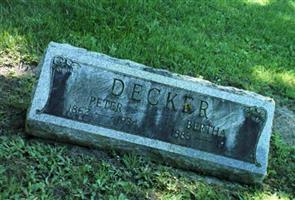 Peter Decker