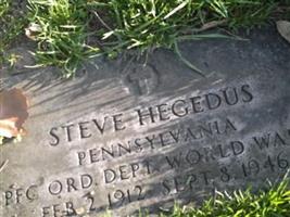 PFC Steve "Peaches" Hegedus