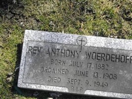 Rev Anthony Woerdehoff