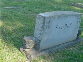 Rev D. Leon Stubbs Rev D. Leon Stubbs