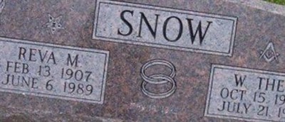 Reva N Snow