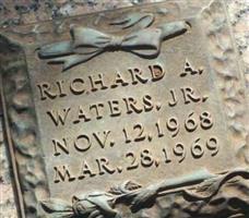 Richard A. Waters, Jr (2384757.jpg)