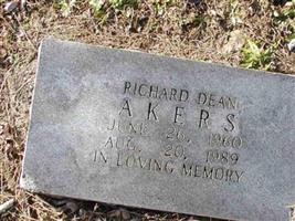 Richard Dean Akers