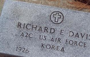 Richard E Davis