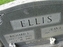 Richard I. Ellis Richard I. Ellis