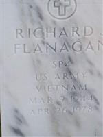 Richard James Flanagan