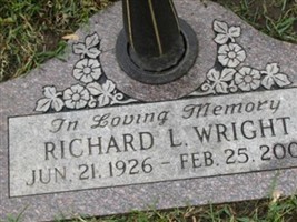 Richard L. Wright Richard L. Wright