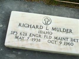 Richard Lesly Mulder