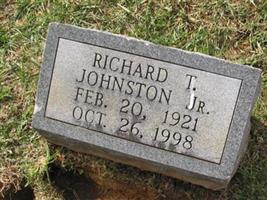 Richard T Johnston, Jr