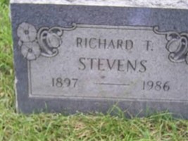 Richard T Stevens (2167840.jpg) Richard T Stevens (2167840.jpg)