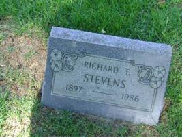 Richard T Stevens (2167839.jpg)