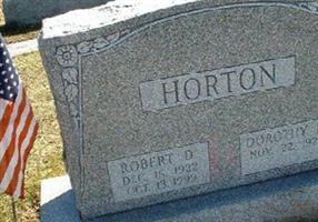 Robert D Horton