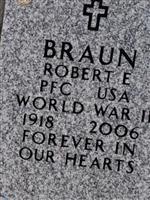 Robert E Braun