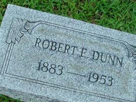 Robert E Dunn